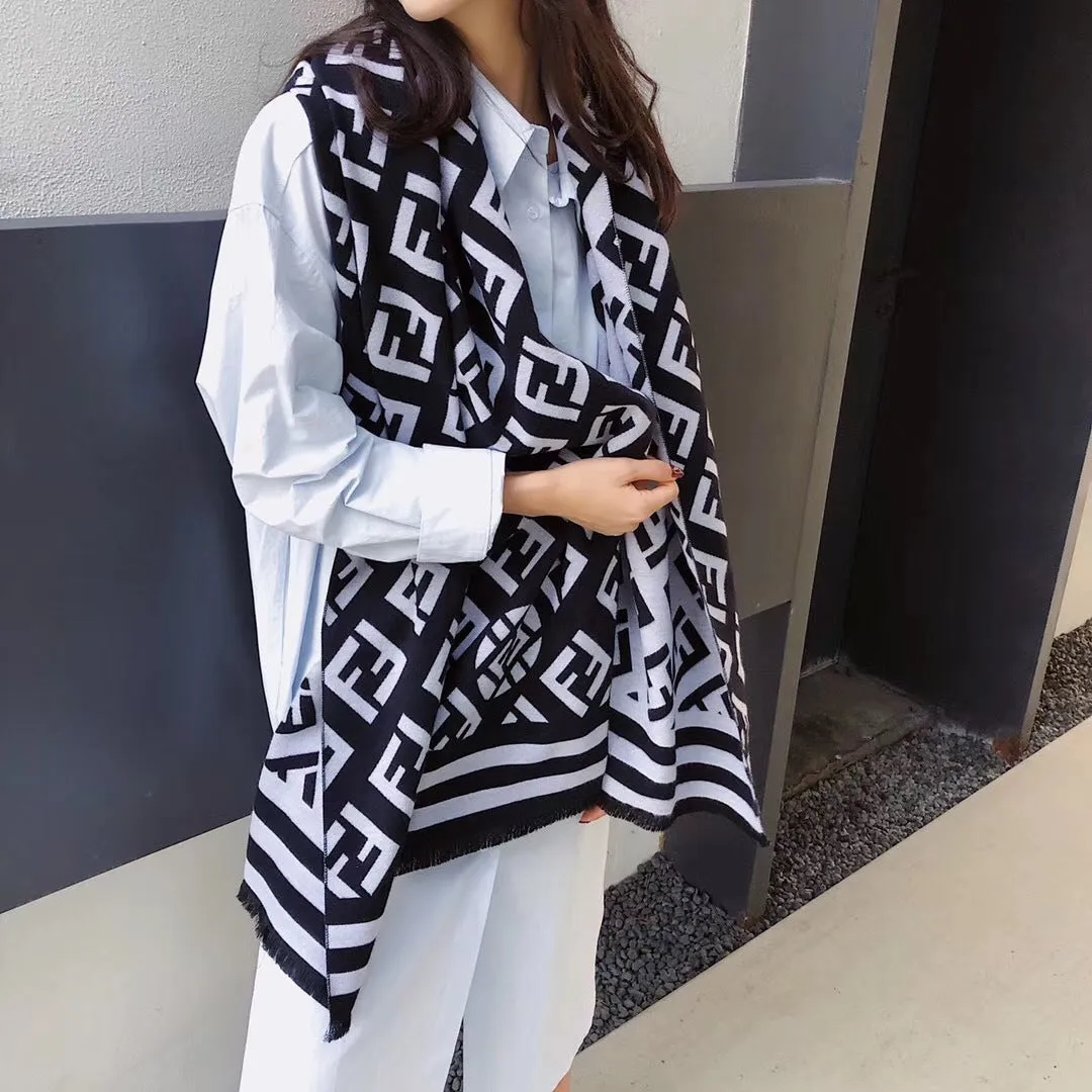 Thick Warm Wool Scarf Geometric Print
