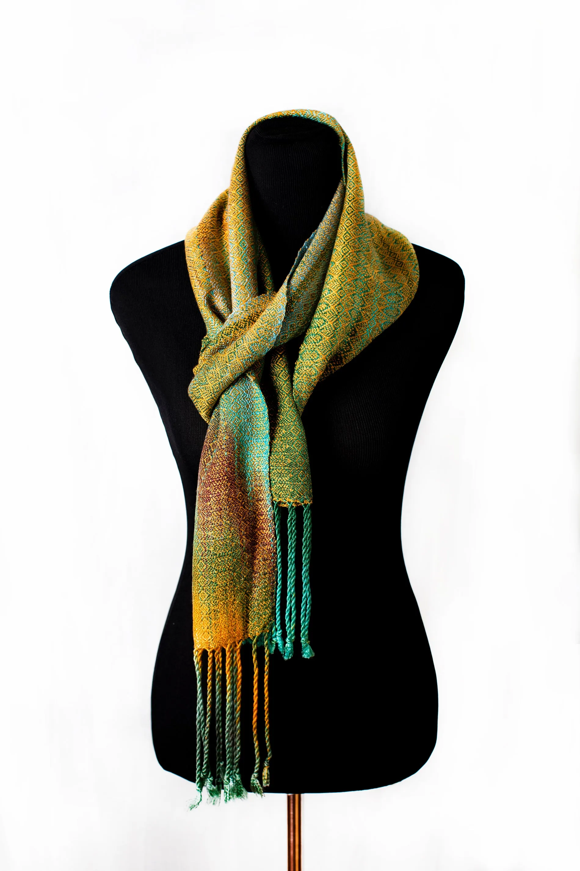 Tui Classic Scarf- Oriole