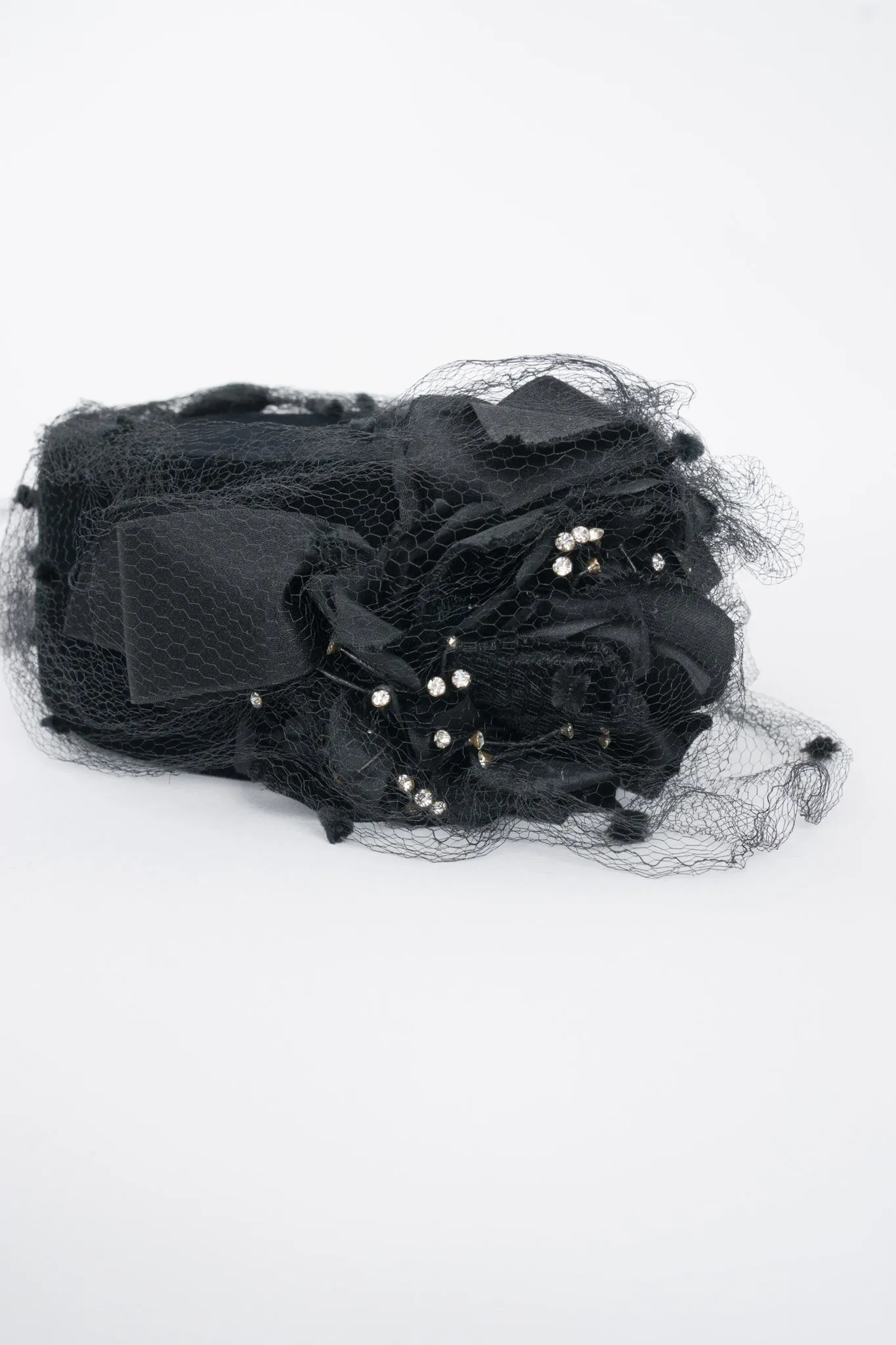 Velvet Net Pillbox Hat