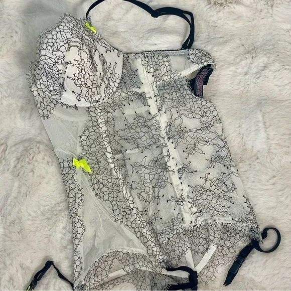 Victoria’s Secret Y2K White Black Floral Lace Push Up Bustier Corset Neon  36B