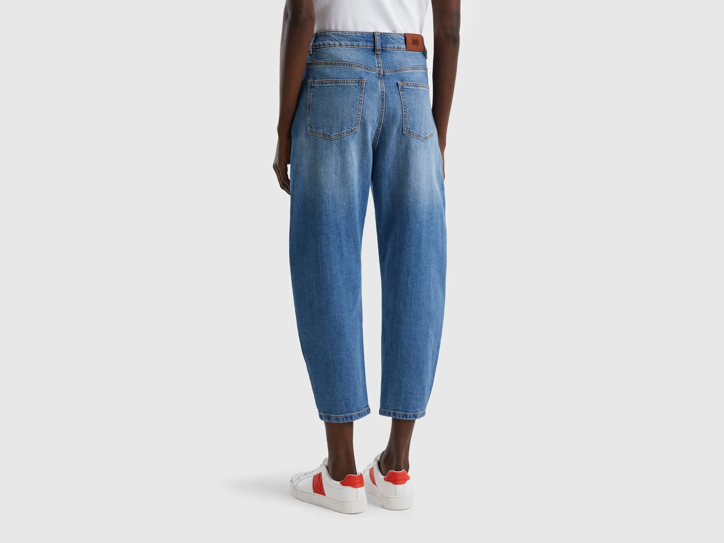 Washed Balloon Fit Jeans