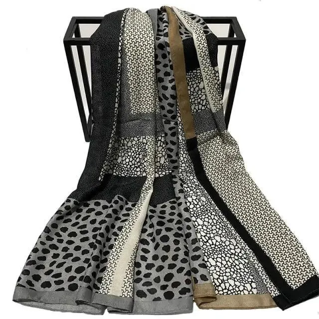Women Scarf Leopard Print Cotton Large Size Scarfs For Winter Shawls Winter Warm Casual Wear For Women Lovely Floral Tassel Cotton ab Shawls Lady Silk Wraps Scarves