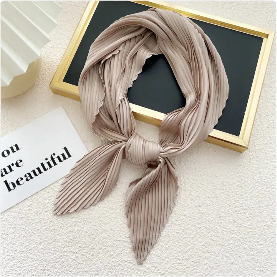 Women's Solid Color Pleated Scarf