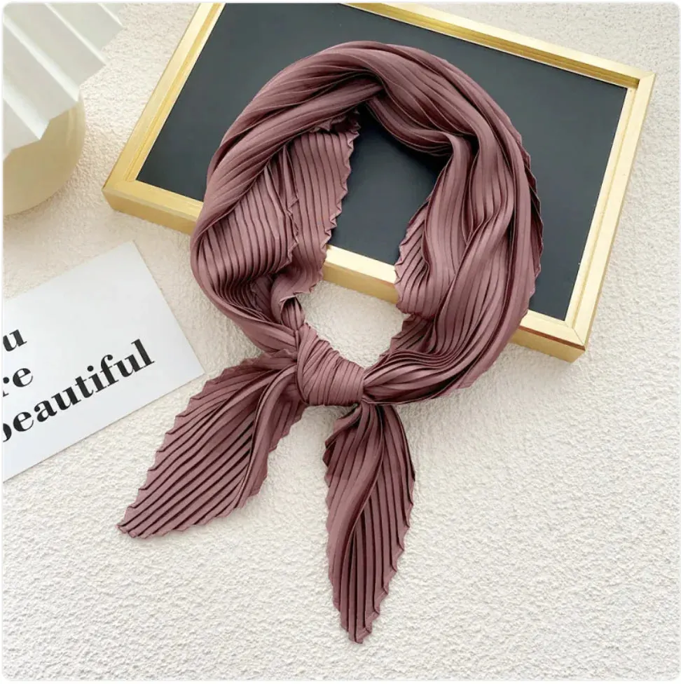 Women's Solid Color Pleated Scarf