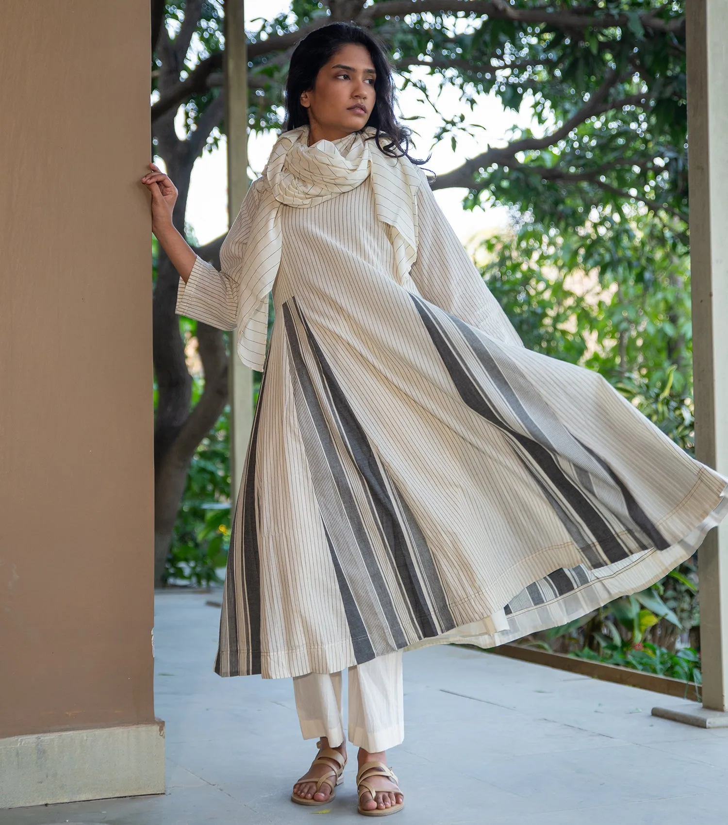 WOVEN COTTON STRIPED SCARF