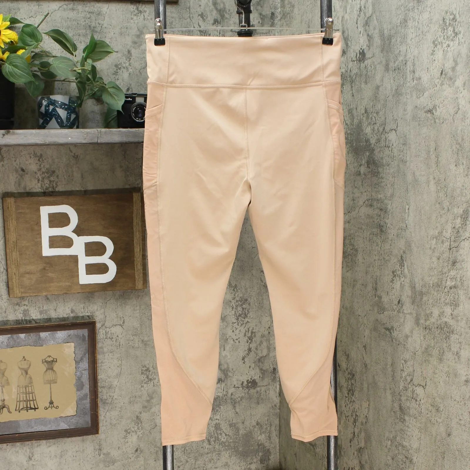 WVVY Women's Power Mesh Side Panel 7/8 Leggings Tan XL