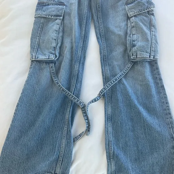 Zara BELT LOOP CARGO JEANS - Viral