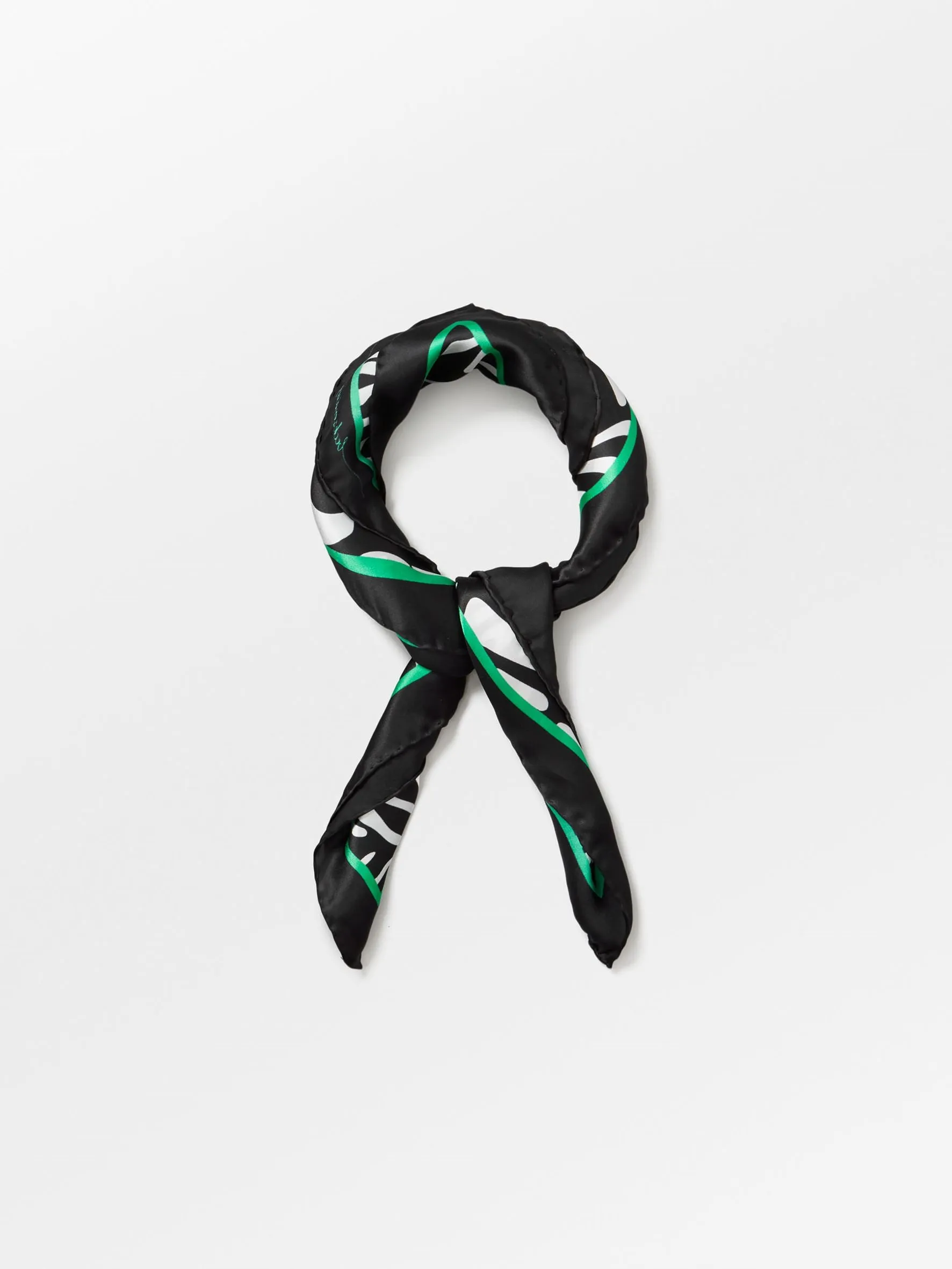 Zelda Sia Scarf